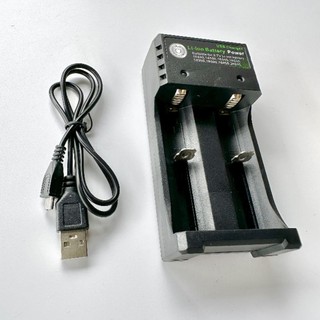 Bộ sạc pin 18650 đầu cắm USB [ Có đèn báo đỏ khi sạc đầy ]