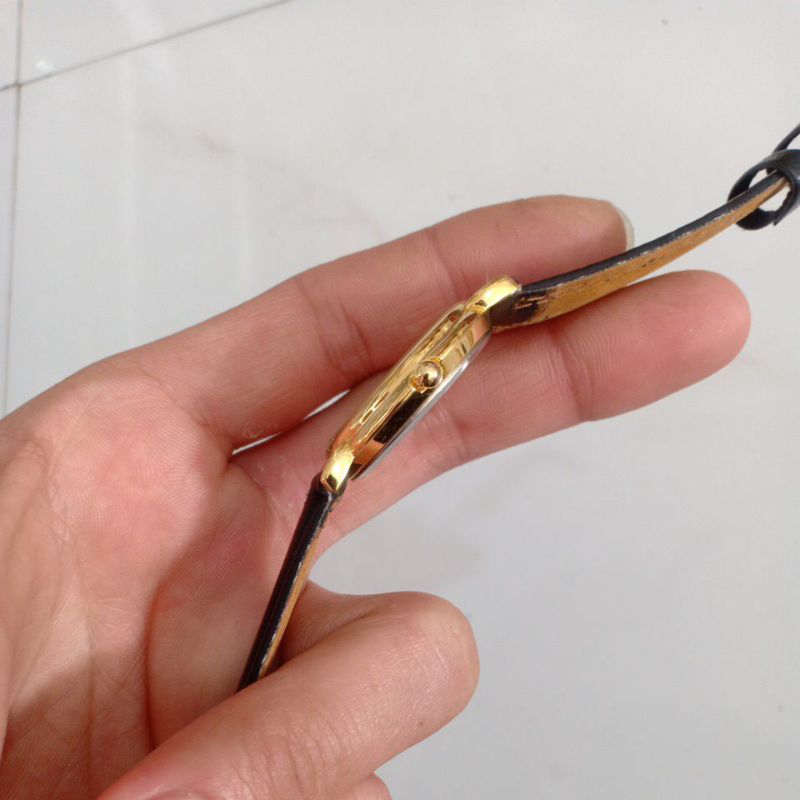 Đồng hồ si nữ dây da mạ vàng hiệu KNIGHT độ mới cao 98%