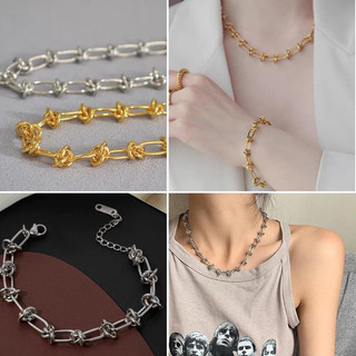 Vòng cổ titan không ghỉ bảng vuông xích
