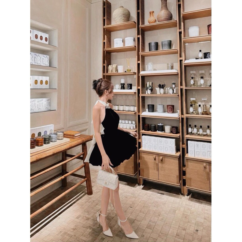 Đầm bí cổ yếm nơ lưng bản to form chuẩn H clothes shop