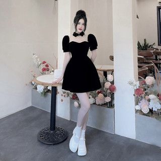 Váy nhung phối lưới chấm bi cổ bẻ
