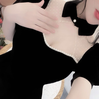 Váy nhung phối lưới chấm bi cổ bẻ