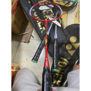 Bộ vợt Yonex 2 chiếc /bộ ,nhẹ lưới căng (khẳng định vợt đẹp, lưới căng ko như đánh giá)