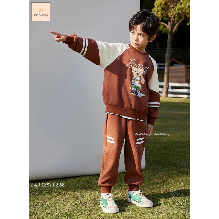 SP003648 Bộ thể thao bé trai lớn, set gấu nâu trẻ em phong cách, áo hoodie quần bo năng động, thời trang trẻ em có sẵn