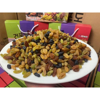 Nho Khô Hàn Quốc Hộp 1kg