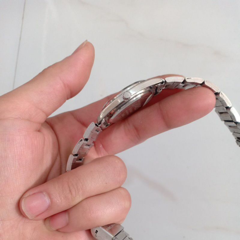 Đồng hồ si nhật nam hiêun J-AXIS mặt đỏ