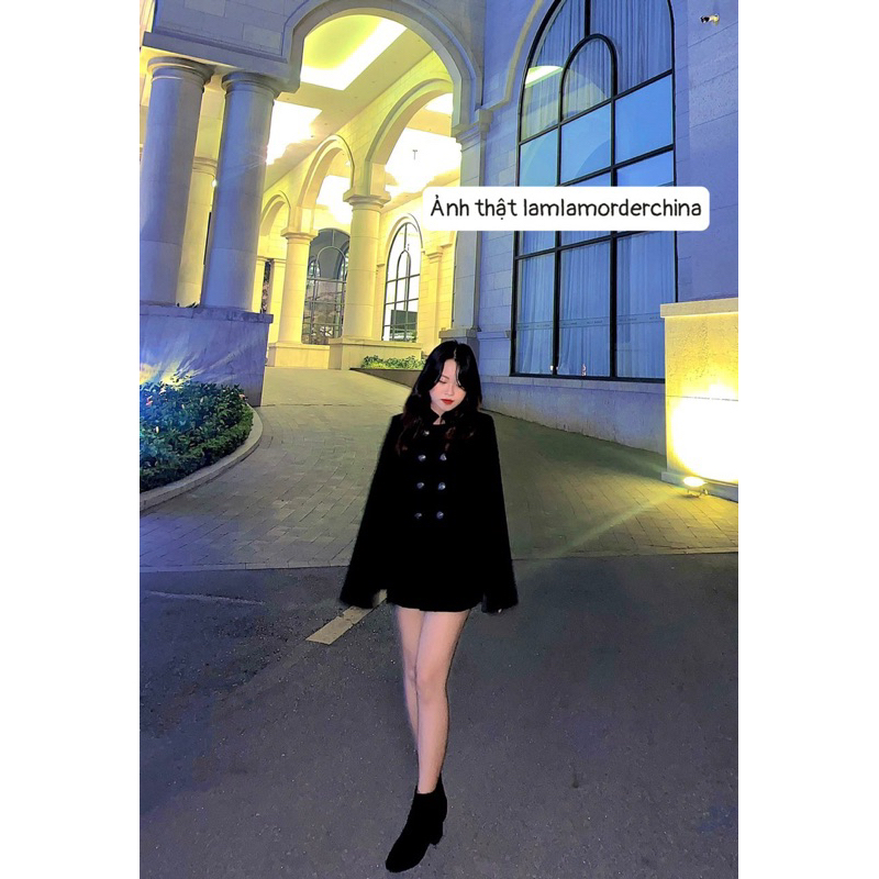 Áo choàng dạ cúc đồng hoàng gia