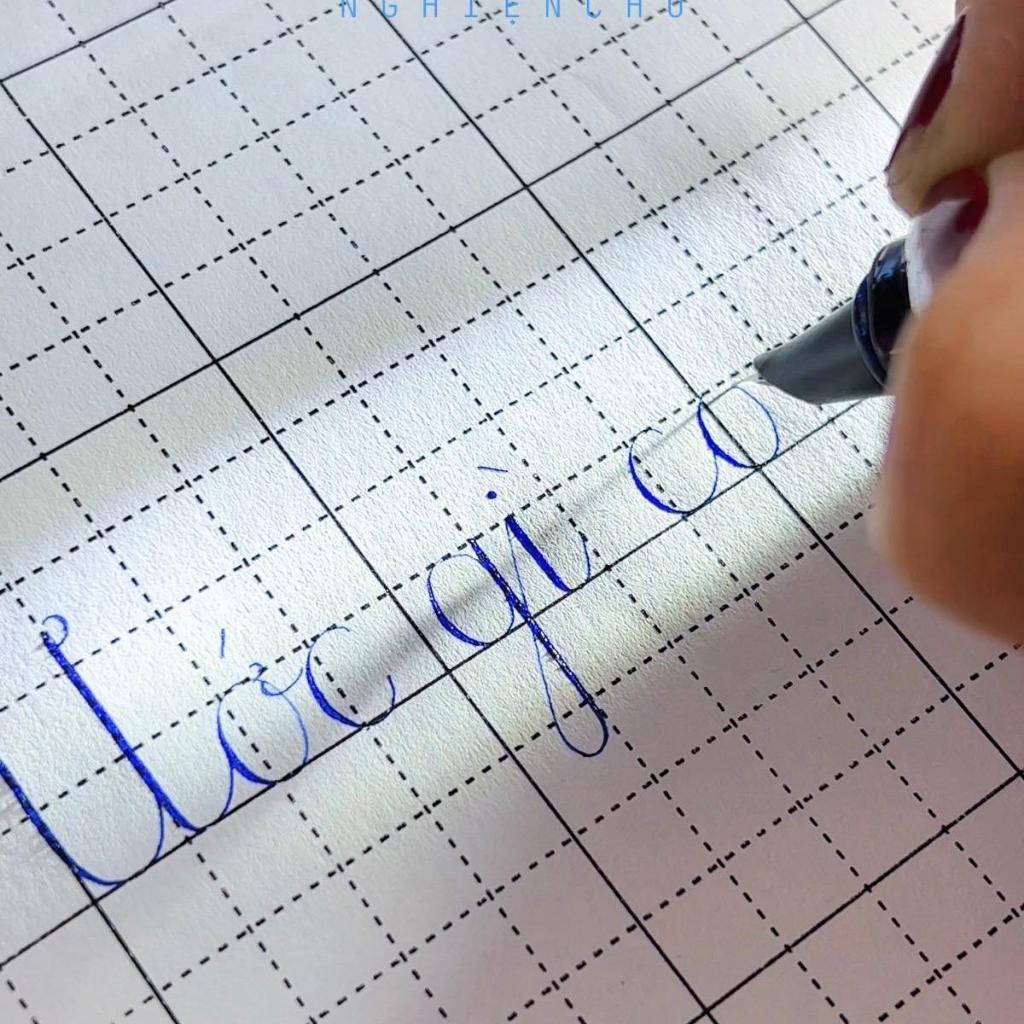 Bút kim tinh lá tre KIM NGỌC KP02F