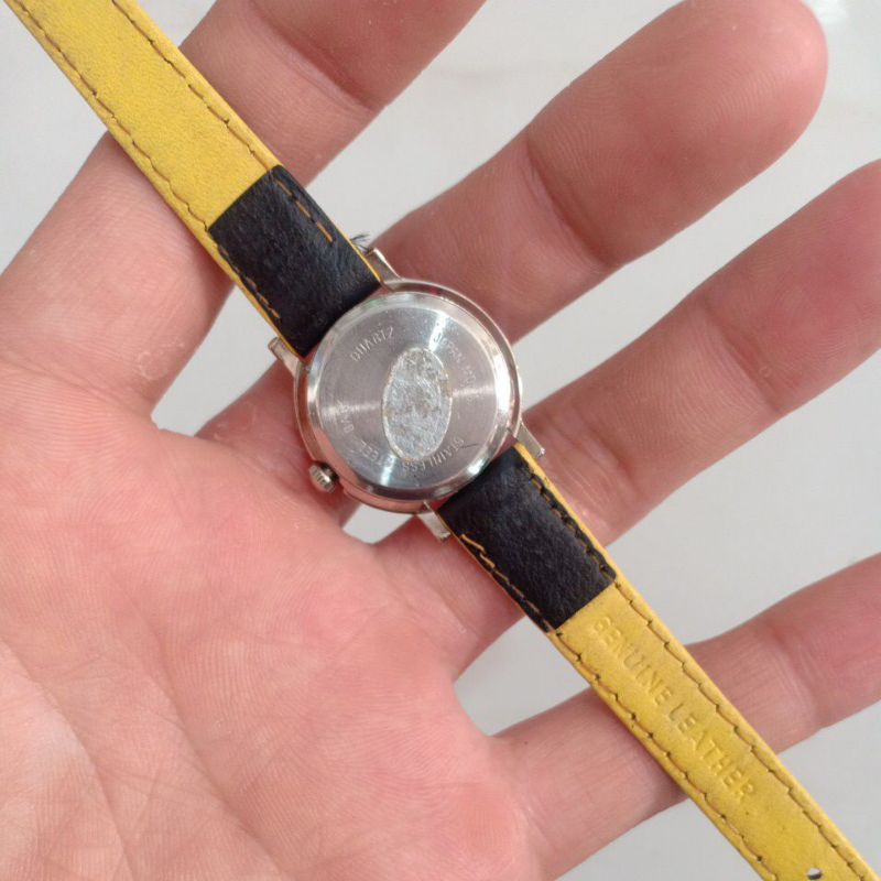 Đồng hồ nữ si nhật dây da hiệu FUKI độ mới 90%