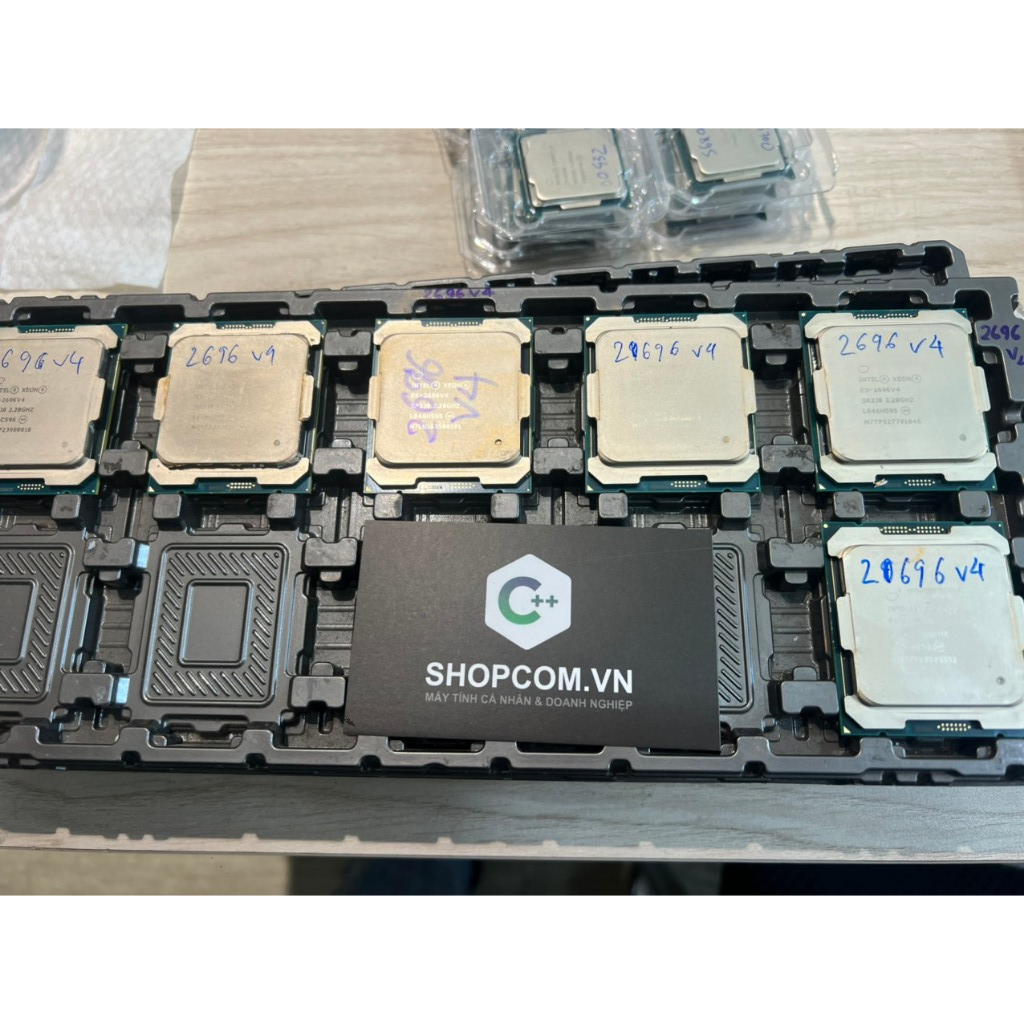 CPU Intel Xeon E5 2696 v4 (2.2GHz Turbo Up To 3.6GHz, 22 nhân 44 luồng, 55MB Cache, LGA 2011-3