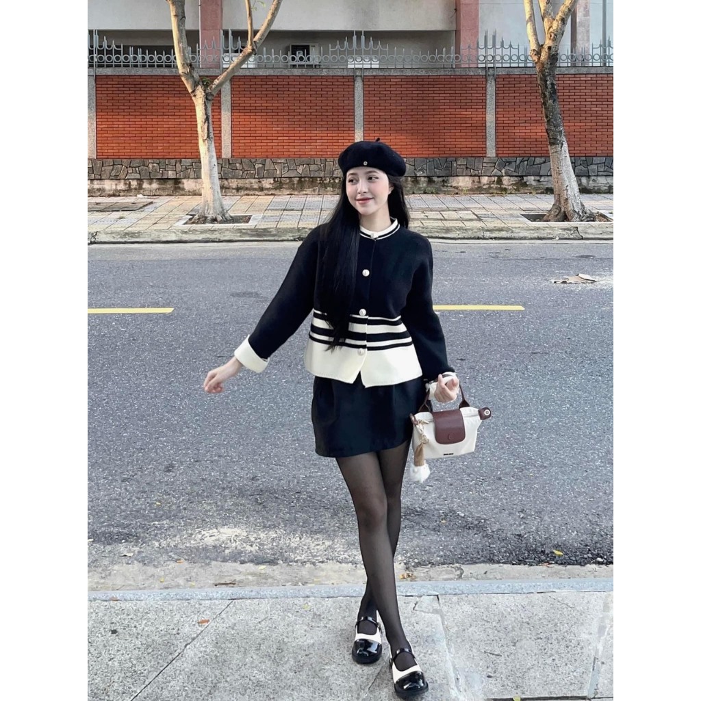 Áo Len Phối Màu Gấu Dưới Vintage