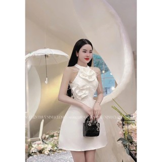 Đầm cổ yếm chất tafta dáng xòe cuộn hoa nổi đính lông đứng form cực quyến rũ, Đầm nữ cổ yếm đính bông bự trước ngực