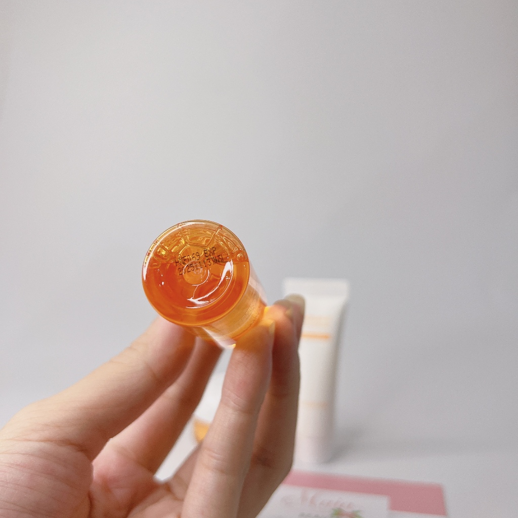 Kem dưỡng và kem chống nắng làm trắng da LANEIGE Radian-C