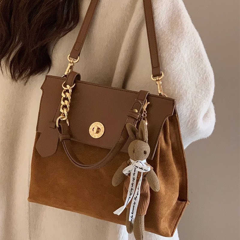 TÚI CHIO’2nd TUỒNG NHÀ MÁY , MUA TÚI TẶNG KÈM CHARM GẤU CỰC CUTE 🔥