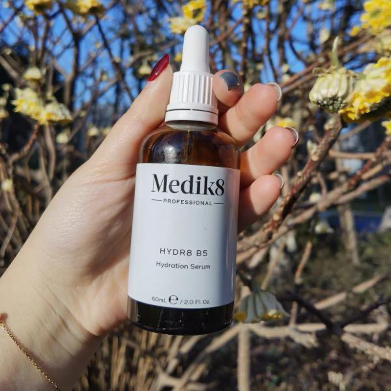 Serum phục hồi cấp ẩm Medik8 Hydr8 B5 Hydration 30ml/60ml