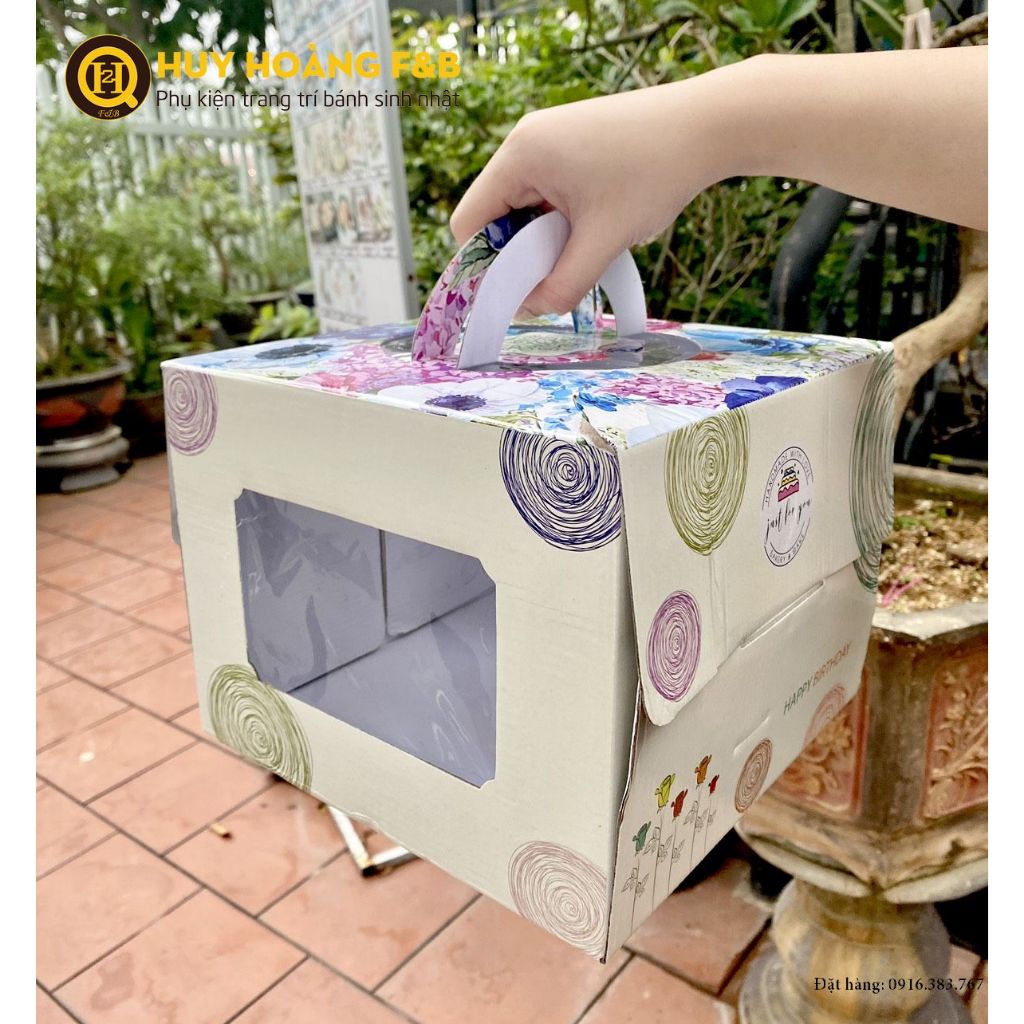 Combo 10 Hộp vuông sinh nhật 25x25x18cm kèm đế kích thước 24cm