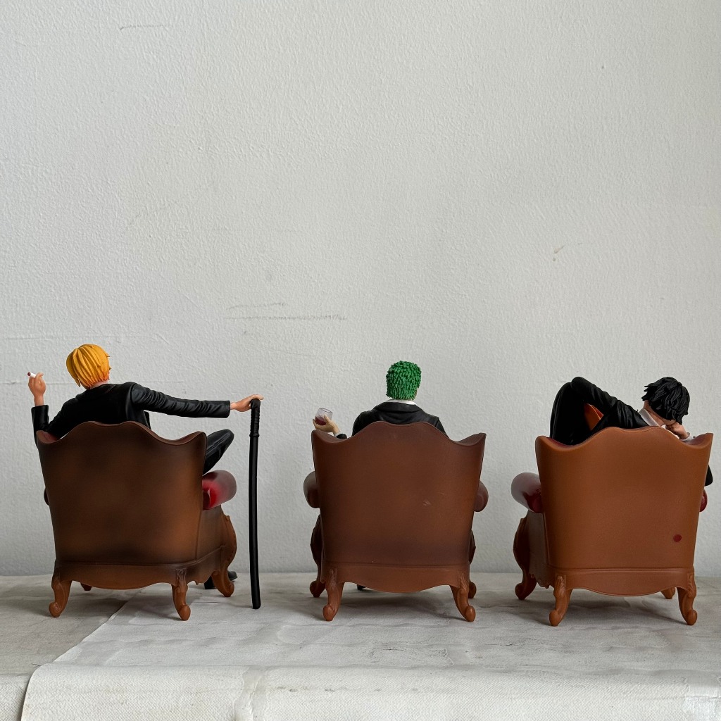 Mô hình Sanji ngồi ghế , Zoro ngồi sofa , Ace ngồi ghế sofa - Mô hình ngồi ghế sofa cao 14cm - One piece figure