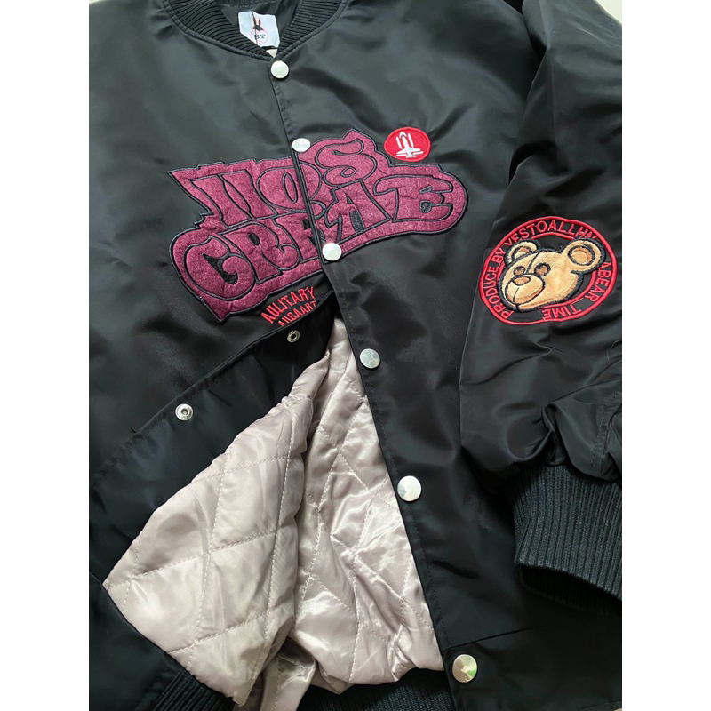 Áo khoác bomber jacket hình thêu HOS