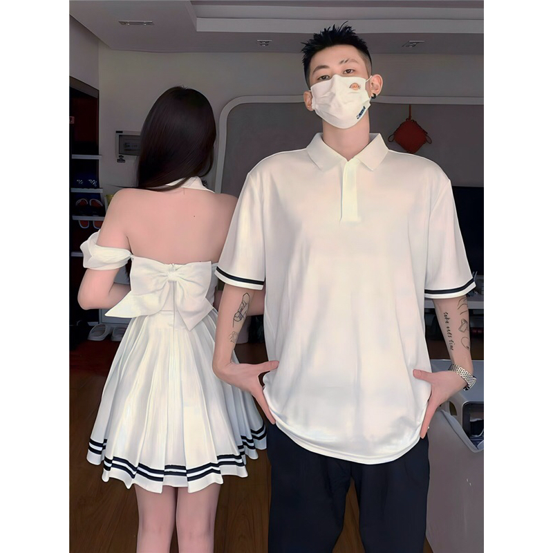 Đồ đôi đầm trắng + Áo polo nam cùng chất liệu viền sọc dễ thương hot trend