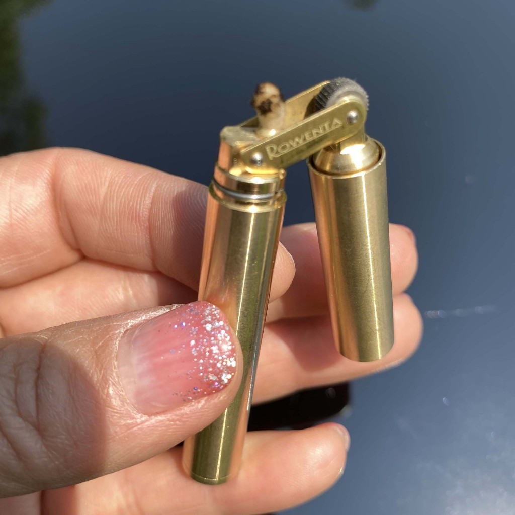 Thanh đồng bút nhị khúc