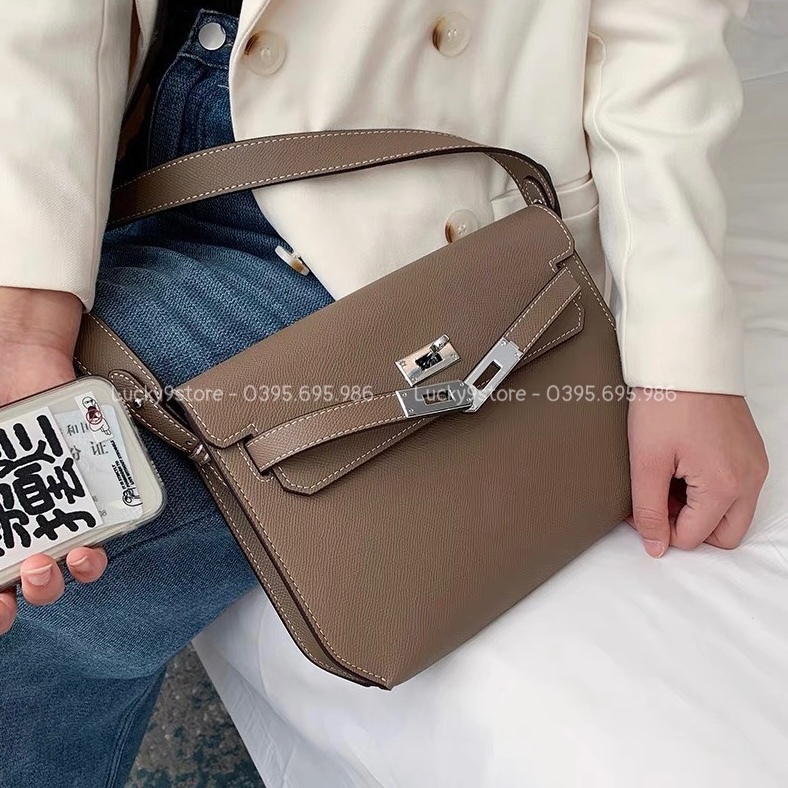 Túi xách nữ, túi kẹp nách h mét dáng vuông size 25 da sần - Lucky9store