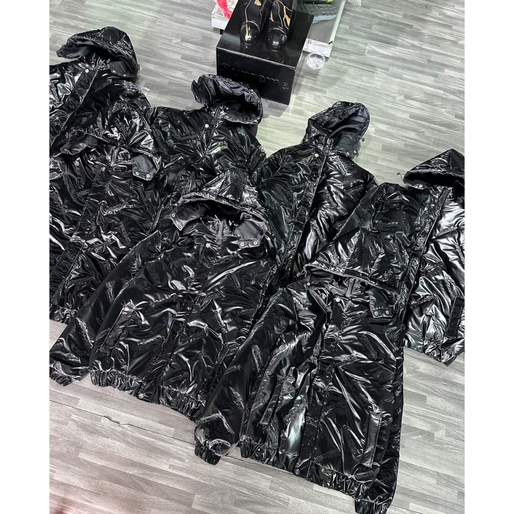 Áo phao nam nữ đen bóng chữ wecome mũ rời