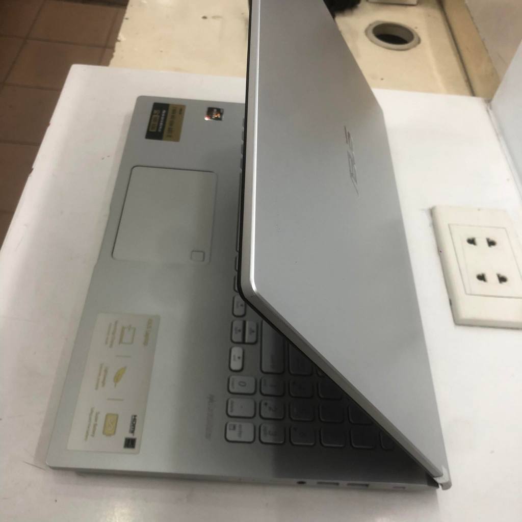 Laptop Asus Vivobook D509DA Ryzen 3-3200U, 8gb ram, 120gb ssd+ 500gb hdd, VGA Radeon Vega 3 Graphics, 15.6 inch Fhd Đẹp