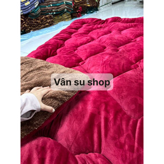 Chăn lông cừu dập nổi LV
