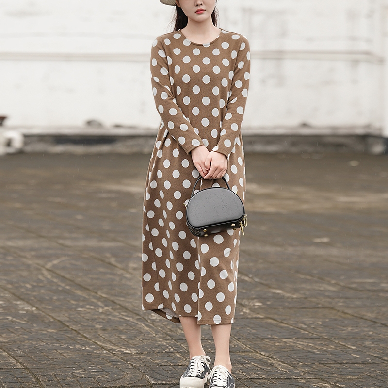 Đầm liền dệt kim dài tay KAMAKA cổ tròn chấm bi - NU9512