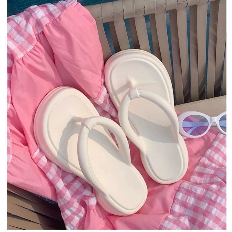 Dép tông xỏ ngón tăng 6cm chiều cao có hình dép đi biển