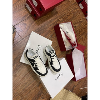 giày thể thao sale 250k