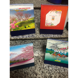 (Xả lỗ tồn kho )lịch để bàn chữ A đứng khổ 18x20cm