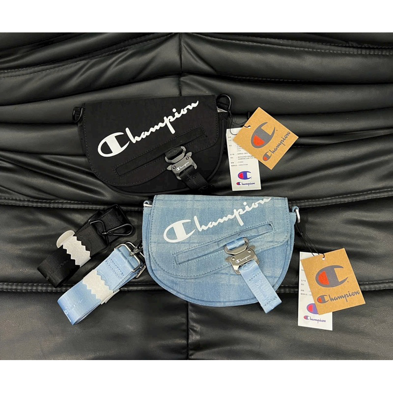 Túi đeo chéo champion denim