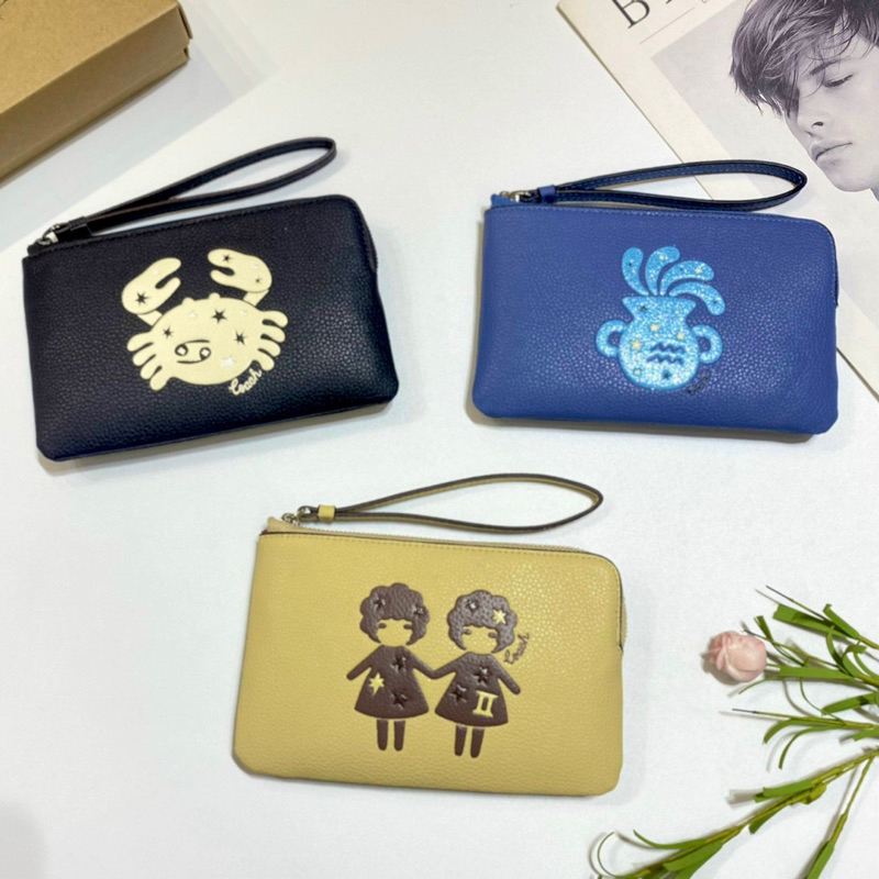 Ví coach móc tay theo cung hoàng đạo