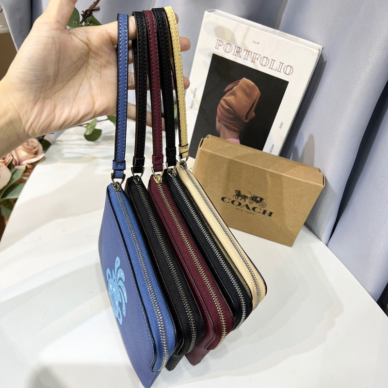 Ví coach móc tay theo cung hoàng đạo