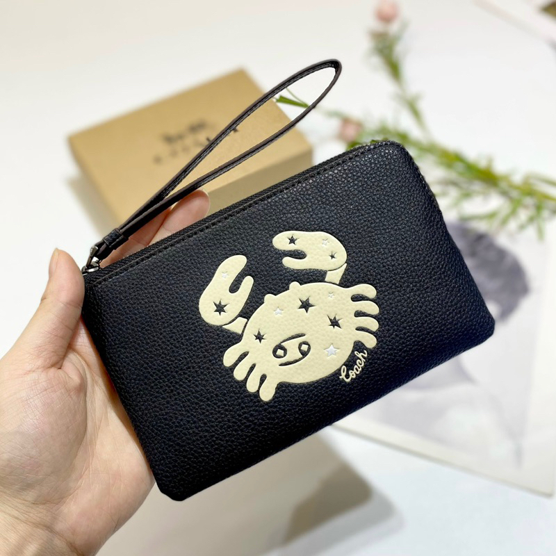 Ví coach móc tay theo cung hoàng đạo