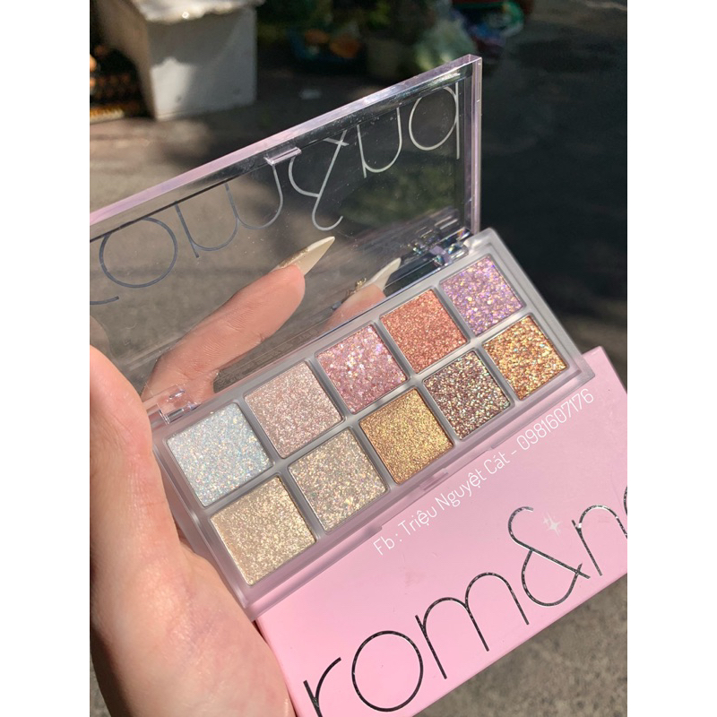 Bảng phấn mắt Romand số 00 Light Glitter Garden