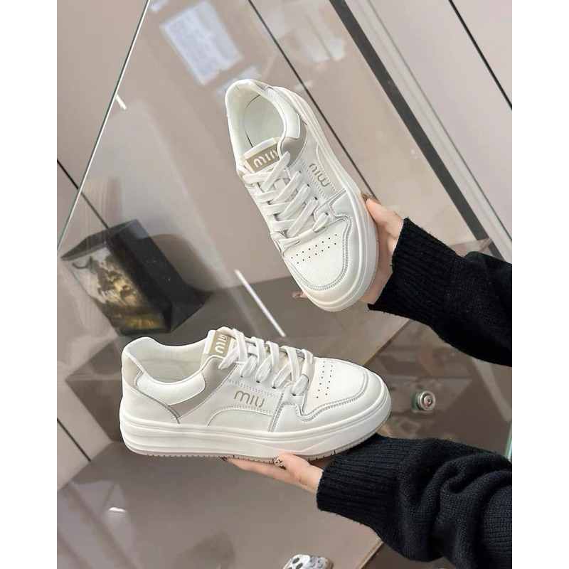 Sneaker buộc dây - Bunny Shoes