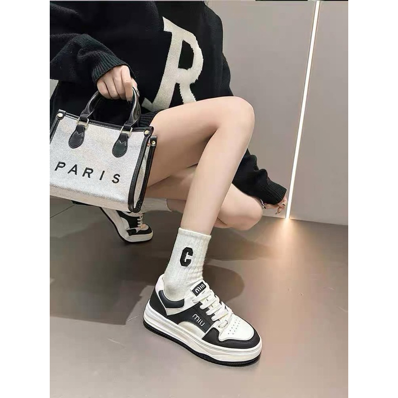 Sneaker buộc dây - Bunny Shoes