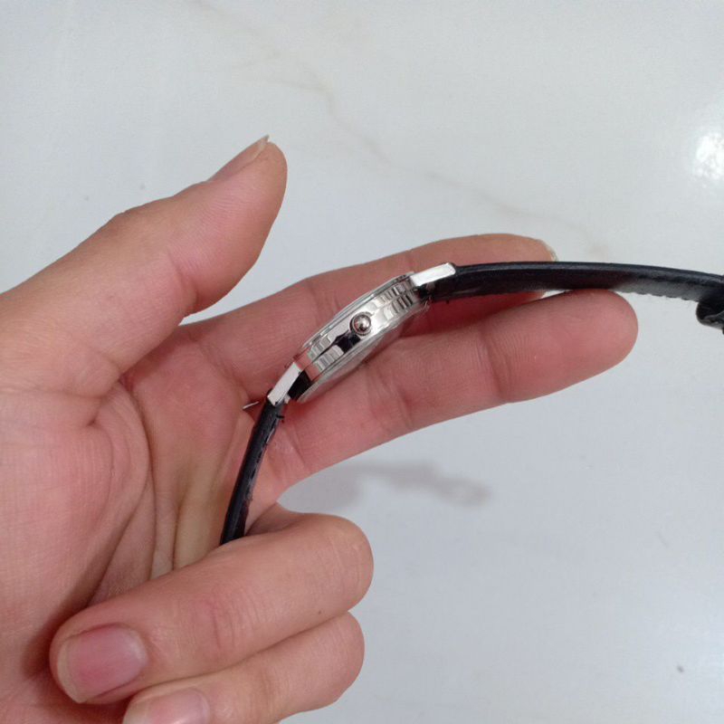 Đồng hồ si nam dây da hiệu POLARIS màu bạc độ mới cao 91%