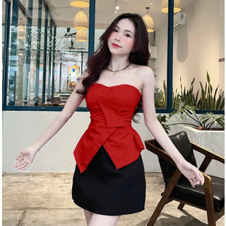 Set áo cúp ngực đỏ vạt xẻ kèm chân váy ngắn đen