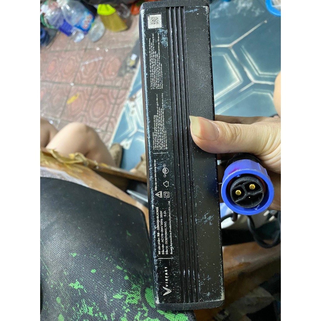 🌟QUA SỬ DỤNG🌟 Sạc xe máy điện VinFast Klara A1  BOSCH