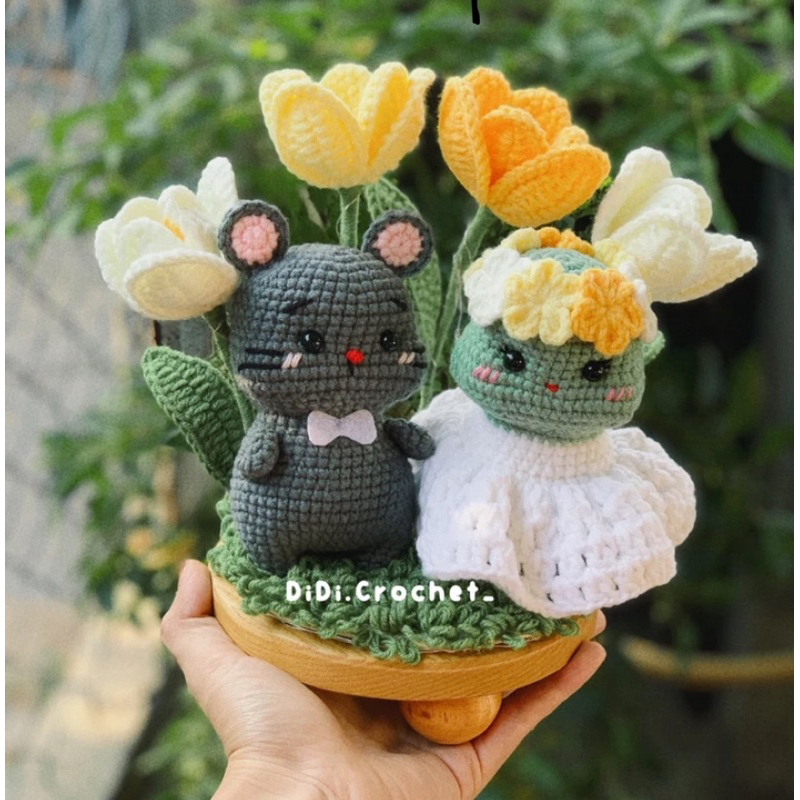 Giá kê chậu cây để bàn, gỗ tự nhiên, mặt tròn từ  10, 15, 20cm