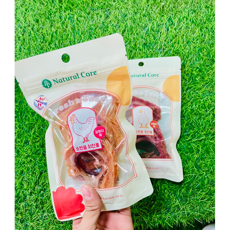 Thịt gà và vịt cuộn xương cho thú cưng