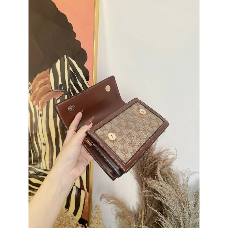 Túi chữ GC cổ điển