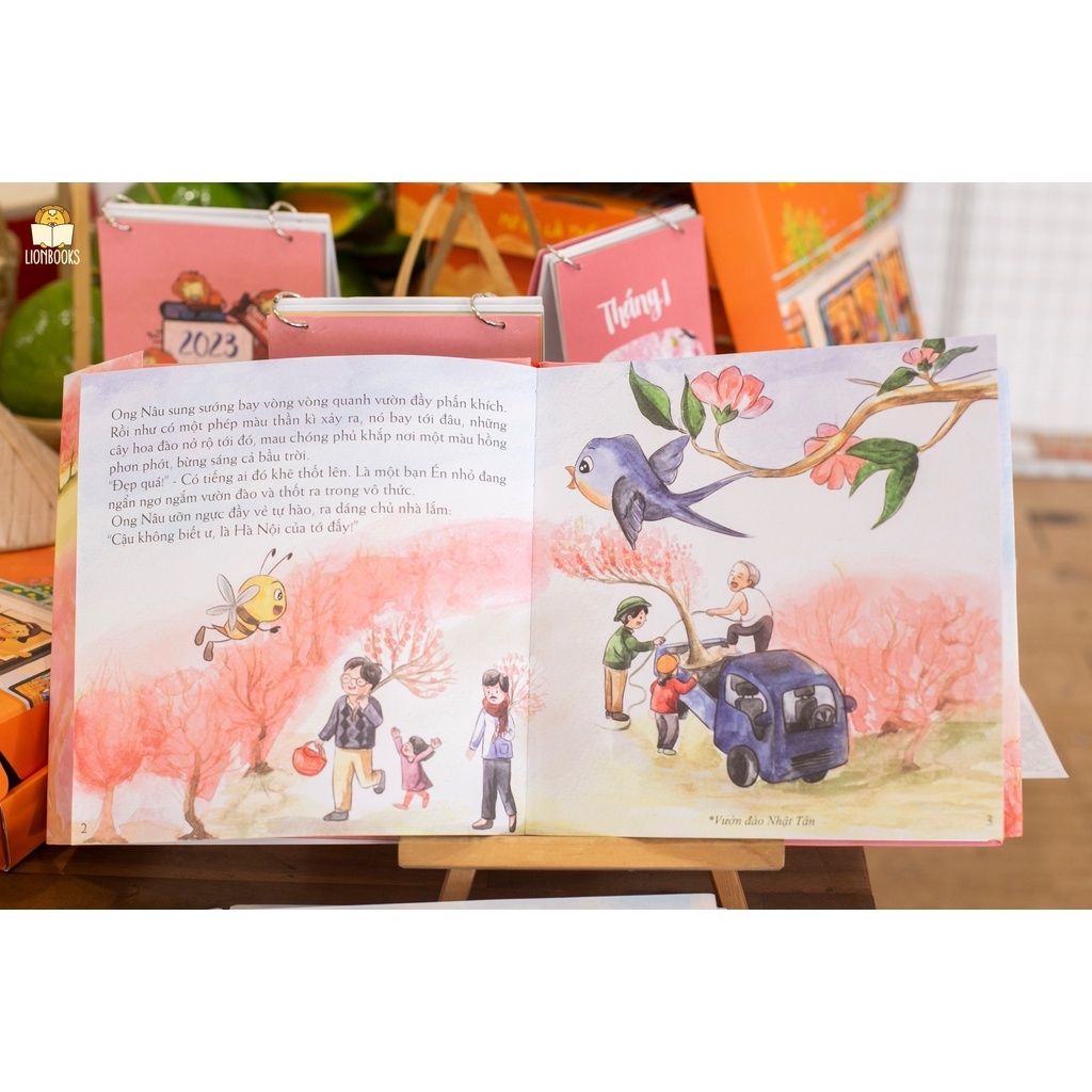 Sách Bay Giữa Mùa Hoa - Giúp Trẻ Cảm Nhận Vẻ Đẹp Của Hà Nội - Lionbooks