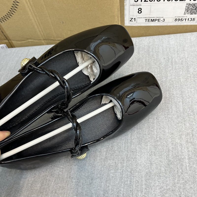 Giày Mary Jane da bóng mũi vuông quai dây đan