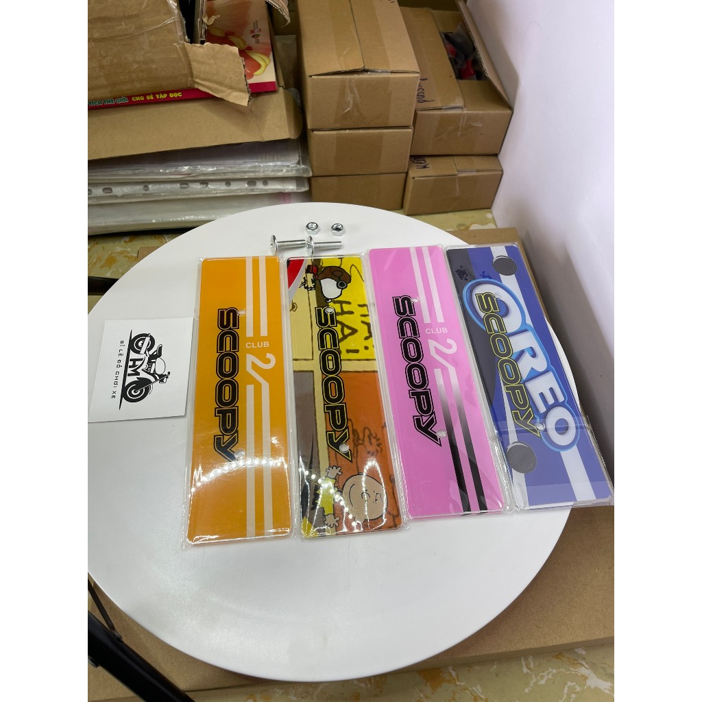 Phụ kiện xe  - Bảng tên gắn rổ xe SCOOPY Vuông kèm phụ kiện (1)