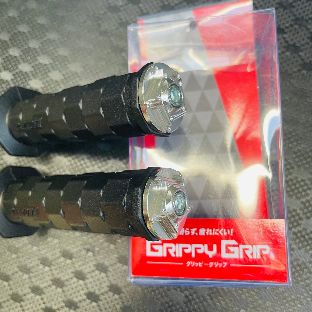 COMBO BAO TAY DAYTONA + GÙ NHÔM, CỤC CAO SU - Bền, Bám Tay, Không Rích, Lắp Được Nhiều Dòng Xe Máy, Xe Điện