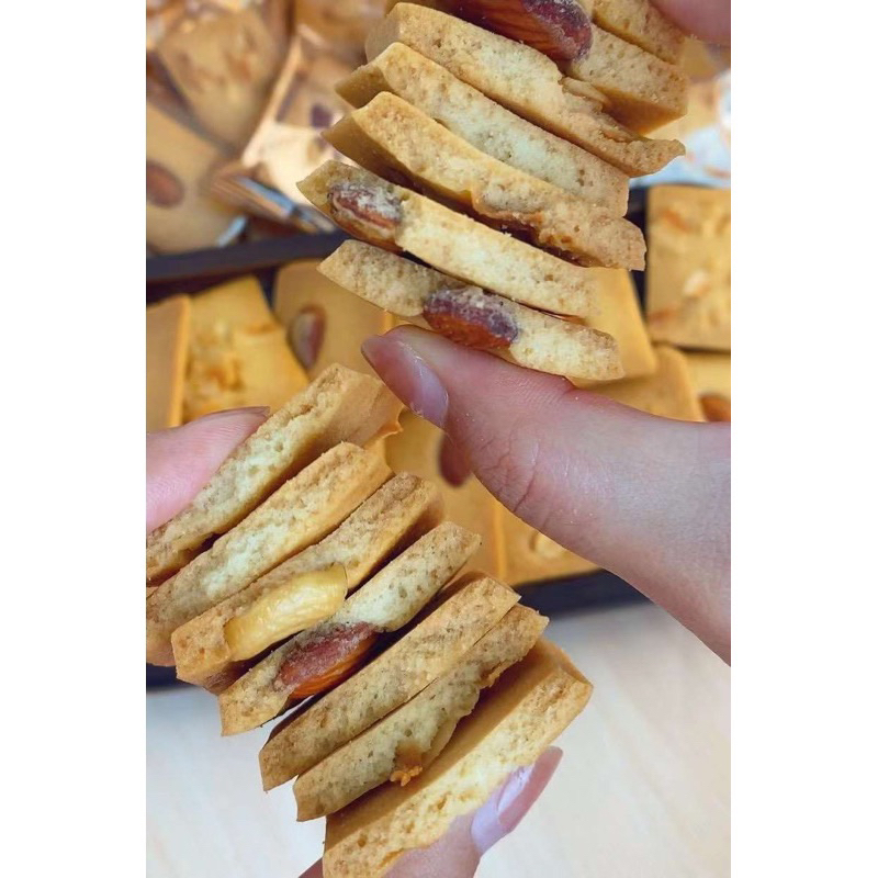 Bánh nướng mix hạt dẻ, hạt điều, hạnh nhân Pei Qi Tu | Ăn vặt ngon rẻ TaNo